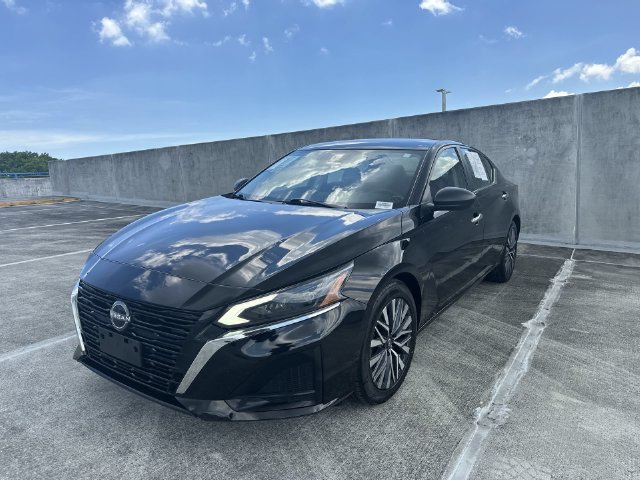 Used 2024 Nissan Altima 2.5 SV FWD image 21