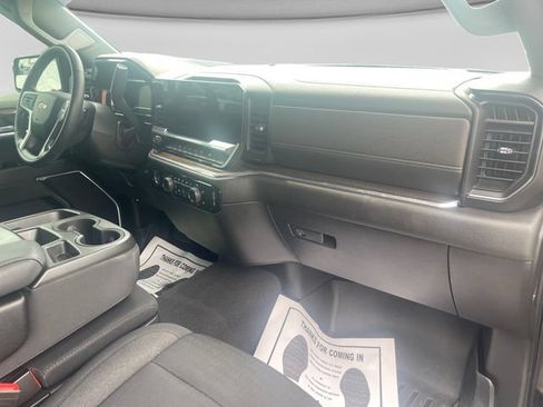 Used 2022 Chevrolet Silverado 1500 LT AWD/4WD image 14