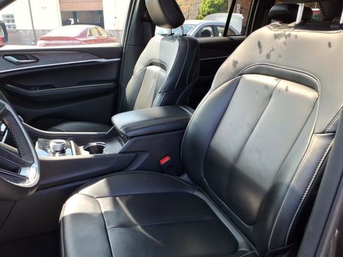Used 2024 Jeep Grand Cherokee Limited 4xe AWD/4WD image 4