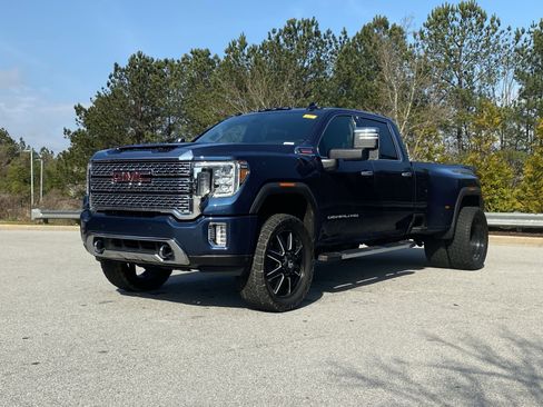 Used 2021 GMC Sierra 3500 Denali w/ Denali Ultimate Package image 13