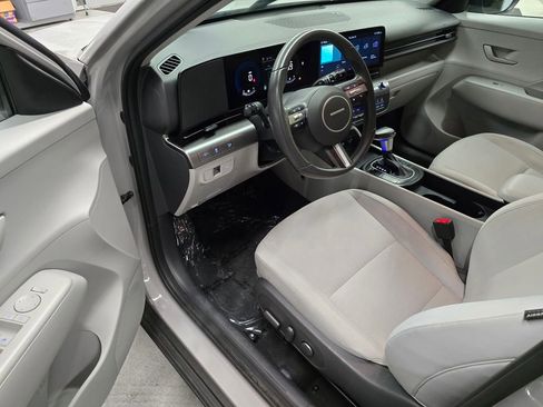Used 2024 Hyundai Kona SEL FWD image 15