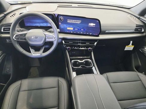 New 2026 Chevrolet Traverse LT image 6