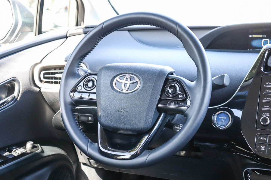 Certified 2022 Toyota Prius Prime LE FWD image 16