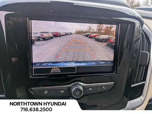 Used 2023 Chevrolet Traverse LS w/ Safety Package image 21