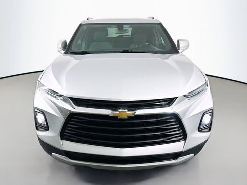 Used 2020 Chevrolet Blazer LT FWD image 2