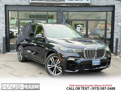 Used 2021 BMW X7 xDrive40i w/ M Sport Package AWD/4WD image 2