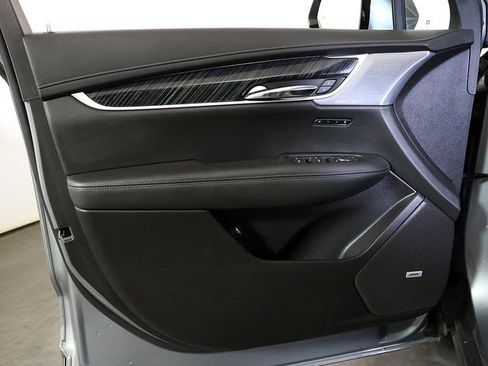 Used 2023 Cadillac XT6 Premium Luxury w/ LPO, Floor Liner Package AWD/4WD image 26