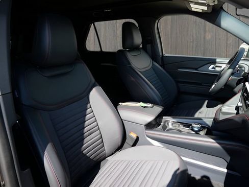 New 2026 Ford Explorer ST-Line w/ ST-Line Street Pack AWD/4WD image 10