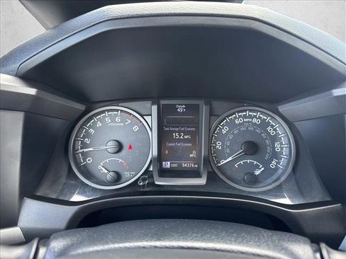 Used 2016 Toyota Tacoma TRD Off-Road w/ Premium & Technology Package image 14