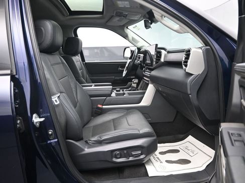 Used 2022 Toyota Tundra Limited image 31