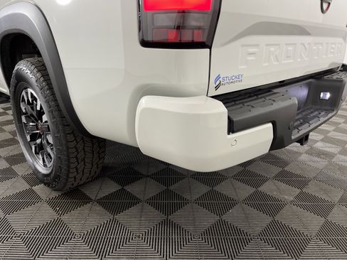 Used 2024 Nissan Frontier PRO-4X w/ Pro Convenience Package image 6