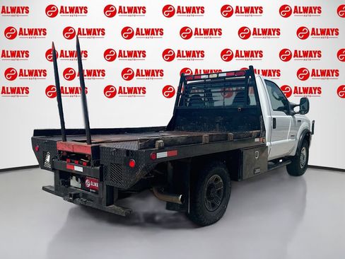 Used 2006 Ford F350 4x4 Regular Cab Super Duty image 5