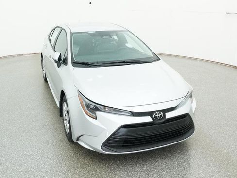 New 2026 Toyota Corolla LE image 32