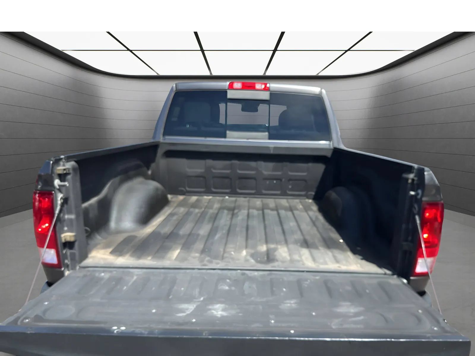 Used 2019 RAM 1500 Classic SLT w/ Luxury Group AWD/4WD image 17