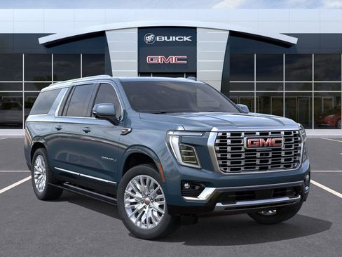 New 2026 GMC Yukon XL Denali w/ Sun & Power Step Package AWD/4WD image 7