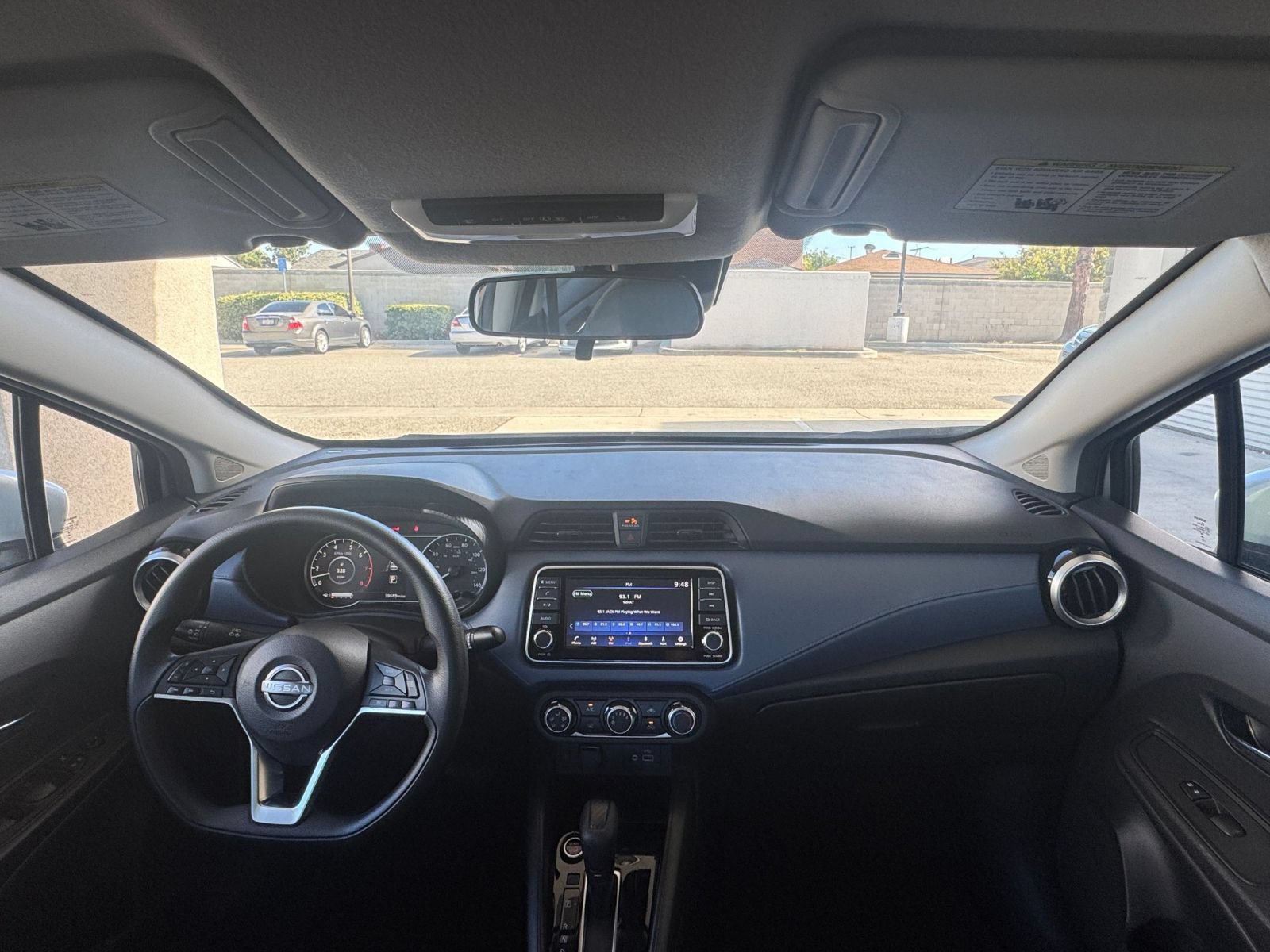 Used 2025 Nissan Versa SV FWD image 31