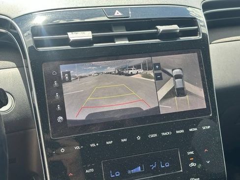 Used 2022 Hyundai Santa Cruz Limited AWD/4WD image 22