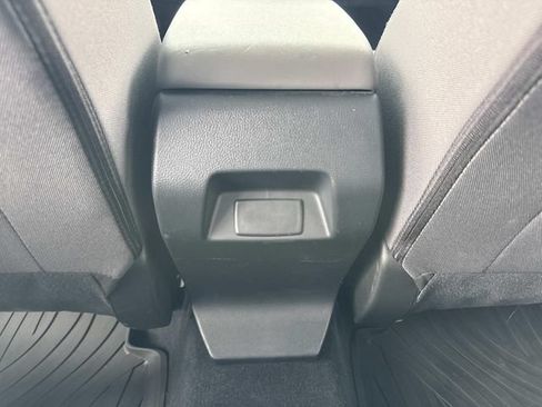 Used 2025 Subaru Crosstrek 2.0i AWD/4WD image 15