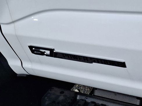 New 2025 Ford F550 4x4 Regular Cab Super Duty image 16