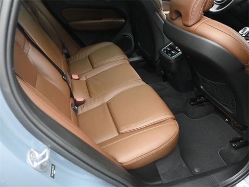 Certified 2023 Volvo XC60 B5 Ultimate w/ Protection Package Premier image 27