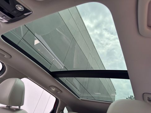 Used 2022 Kia Sorento SX w/ Panoramic Sunroof Package AWD/4WD image 11