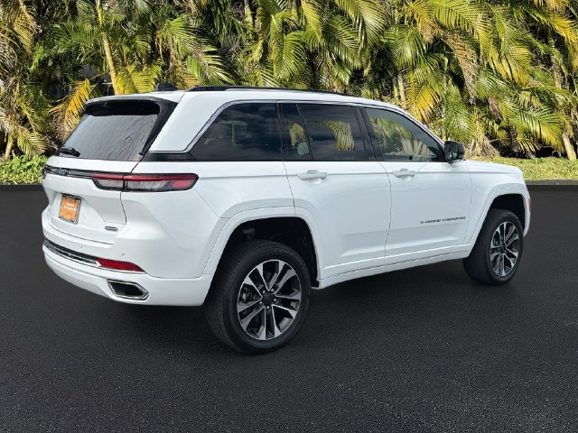 Used 2023 Jeep Grand Cherokee Overland w/ Advanced Protech Group III AWD/4WD image 5