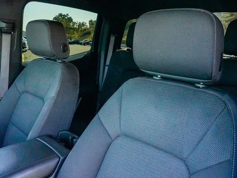 Used 2023 Chevrolet Colorado LT RWD image 17