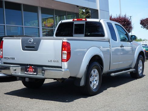Used 2007 Nissan Frontier SE w/ SE Value Truck Pkg AWD/4WD image 5