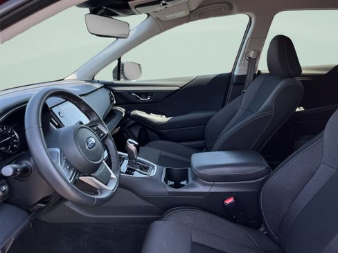 Used 2024 Subaru Outback Premium AWD/4WD image 13
