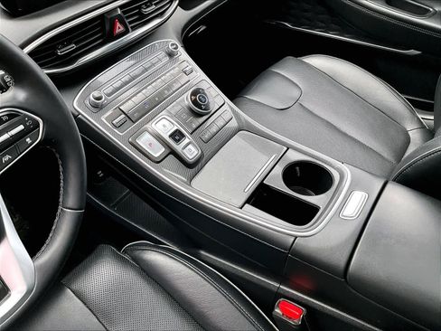 Used 2022 Hyundai Santa Fe Limited image 21
