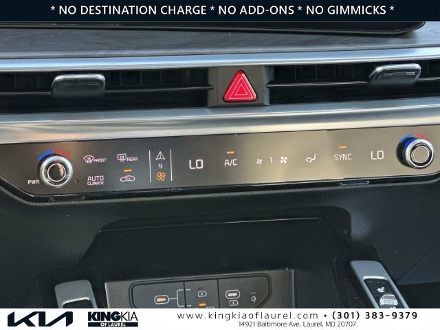 Used 2025 Kia Sorento SX AWD/4WD image 5