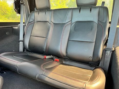 Used 2018 Jeep Wrangler Rubicon AWD/4WD image 20