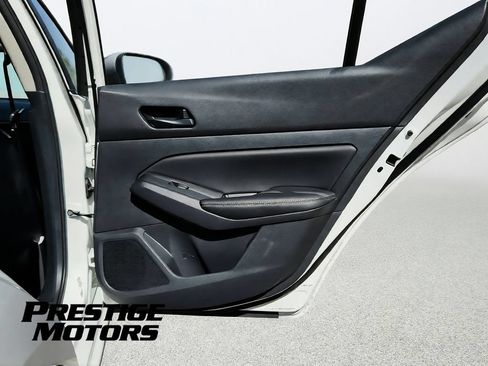 Used 2025 Nissan Altima 2.5 SV FWD image 33