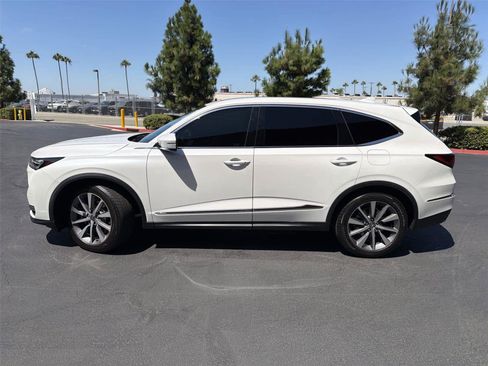 Used 2025 Acura MDX FWD w/ Technology Package image 3