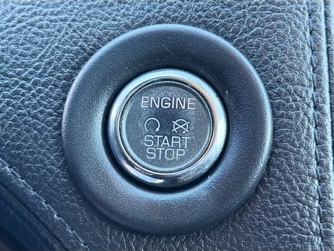 Used 2014 Lincoln MKX Base w/ Equipment Group 101A image 34