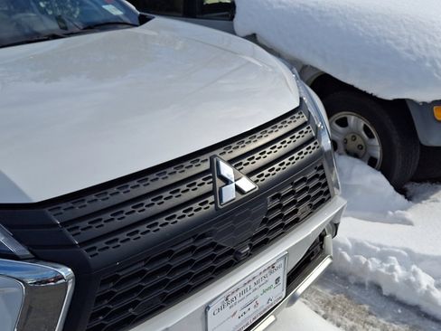 Used 2024 Mitsubishi Eclipse Cross SE image 4