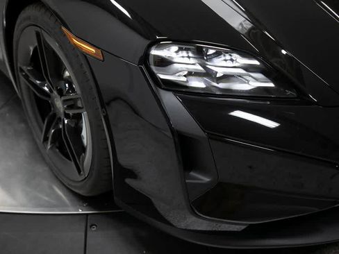 New 2025 Porsche Taycan Turbo image 12