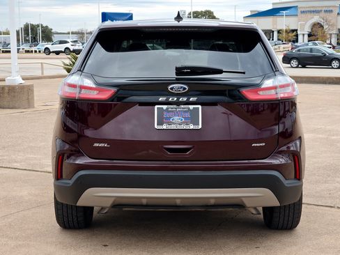 Used 2024 Ford Edge SEL image 4