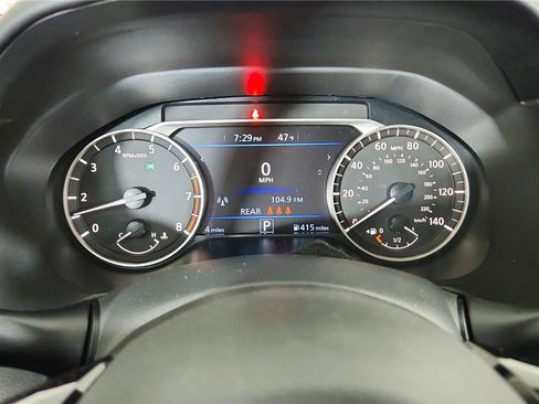 Used 2024 Nissan Altima 2.5 SR FWD image 39