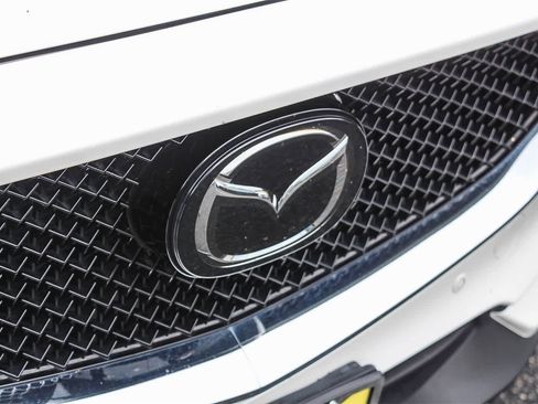 Used 2020 MAZDA CX-5 Signature image 17