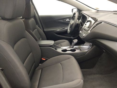 Used 2025 Chevrolet Malibu LT FWD image 21