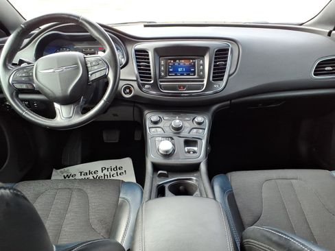 Used 2016 Chrysler 200 S w/ Comfort Group image 10