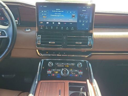 Certified 2024 Lincoln Navigator L Reserve AWD/4WD image 22