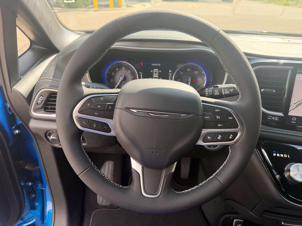 New 2027 Chrysler Pacifica Select w/ Family Tech Group FWD image 22