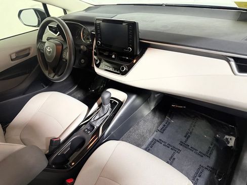 Used 2022 Toyota Corolla LE FWD image 25