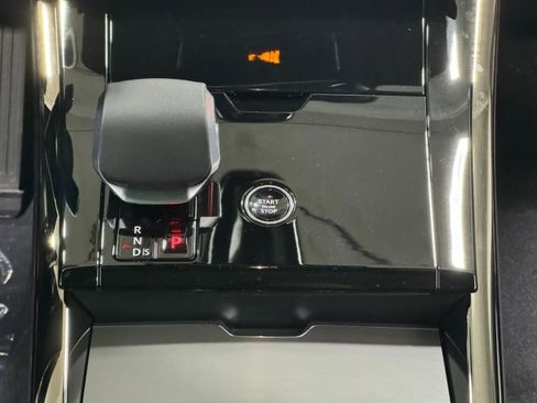 New 2026 Land Rover Range Rover Sport SE image 16