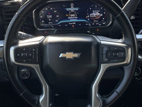 Used 2024 Chevrolet Silverado 2500 LT image 10