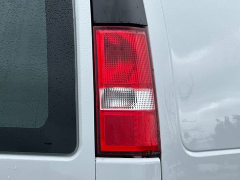 Used 2024 GMC Savana 2500 w/ Driver Convenience Package image 43