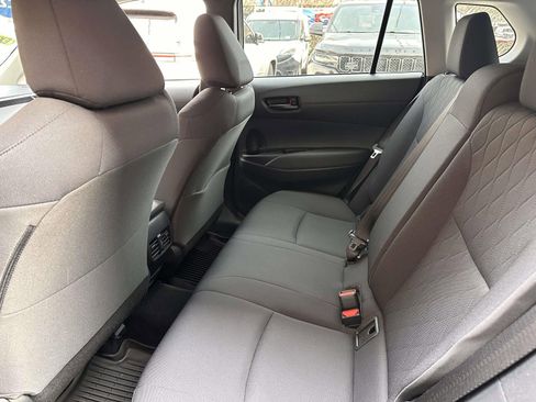 Used 2022 Toyota Corolla Cross LE image 17