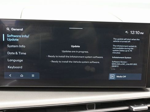 Used 2024 Hyundai Santa Fe SEL image 26